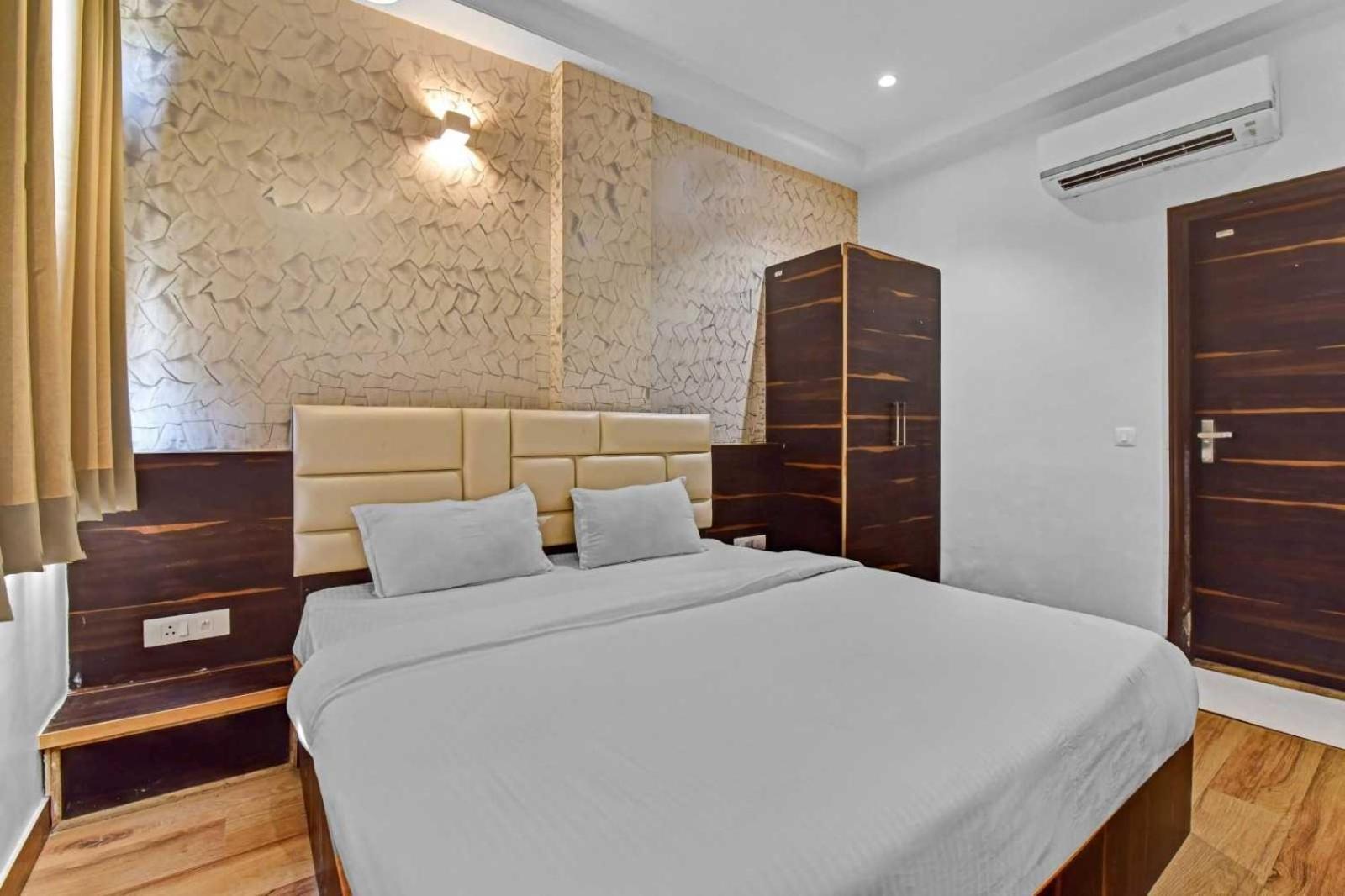 Collection O Hotel Karma Inn Jaipur Buitenkant foto